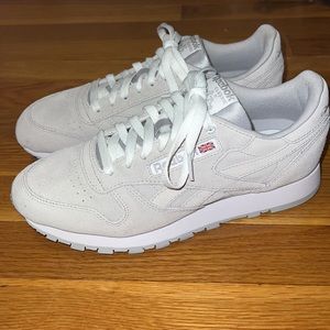 Reebok Classic Leather Size 8